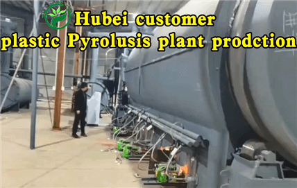 Waste plastic pyrolysis production